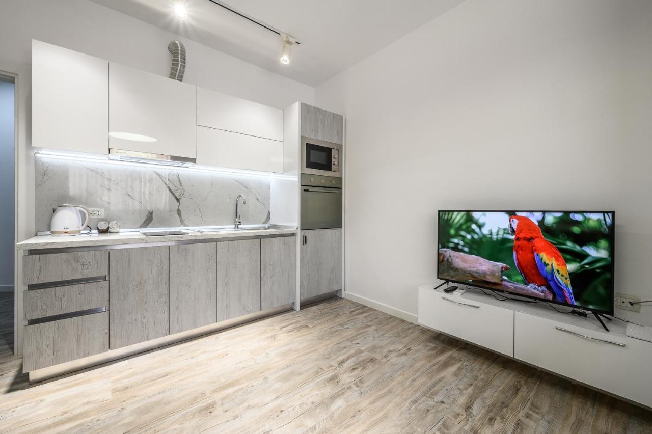Miku Apartment-City Walk 1Bd Stylish Apartment 티라나 외부 사진