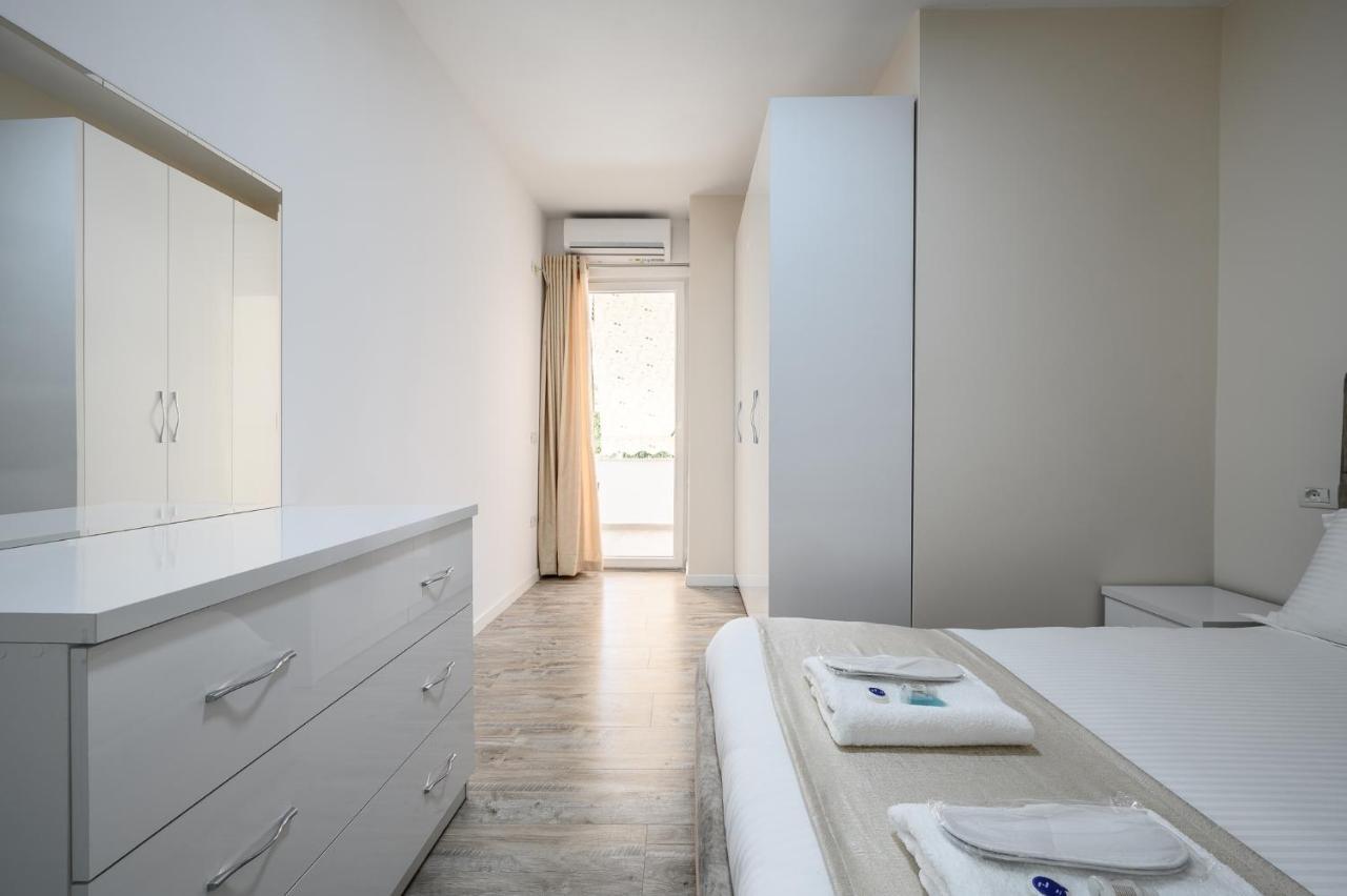 Miku Apartment-City Walk 1Bd Stylish Apartment 티라나 외부 사진
