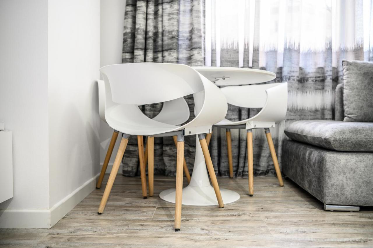 Miku Apartment-City Walk 1Bd Stylish Apartment 티라나 외부 사진